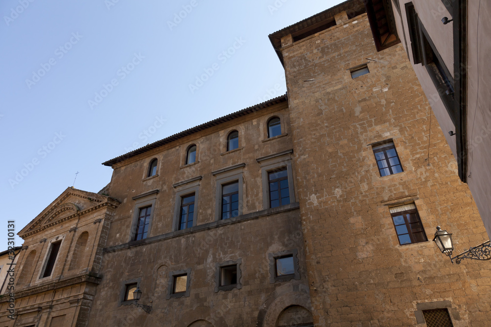 Orvieto; architettura; medievale; Umbria;