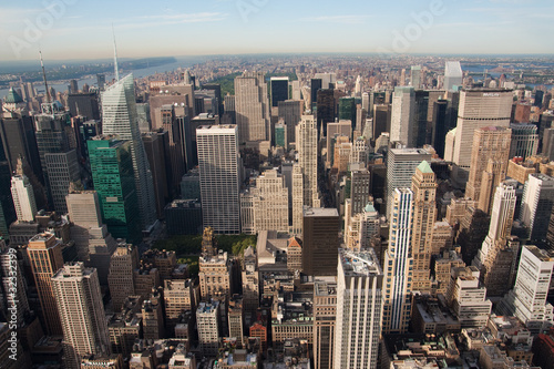 Manhattan city New York © Kenishirotie