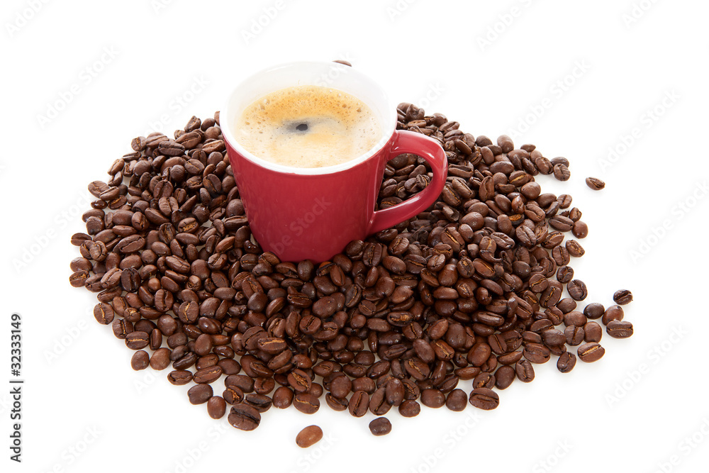 Fototapeta premium coffee cup and beans over white background