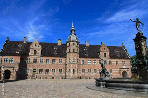Canvas Print Frederiksborg castle, largest Renaissance palace in Denmark