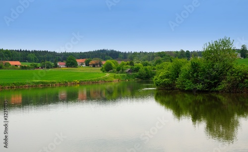 Fototapeta Naklejka Na Ścianę i Meble -  Field and pond