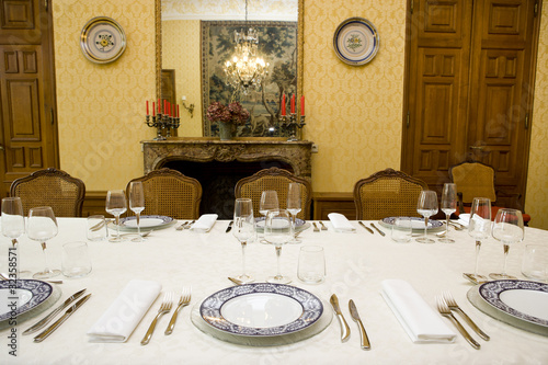 Gedeckter Tisch