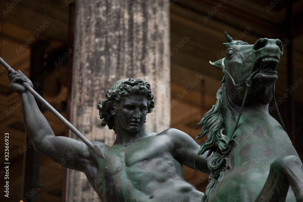 Fototapeta premium Altes Museum in Berlin - Lustgarten