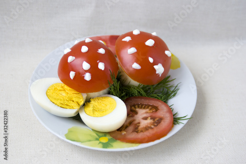 яйца и помидоры