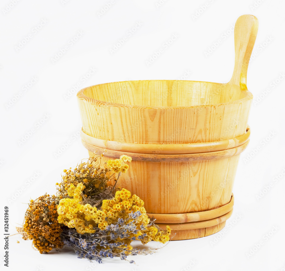 Obraz premium Wooden sauna bucket