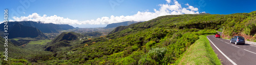 Route menant à la Plaine des Palmistes - Ile de La Réunion photo