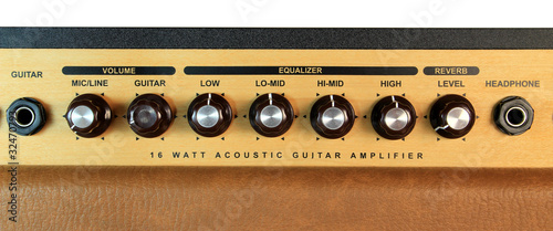 A guitar amplifier dials
