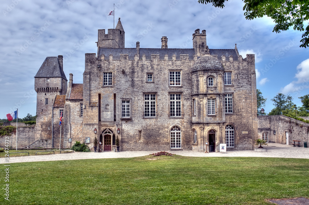 HDR du château de Creully HDR du château de Creully