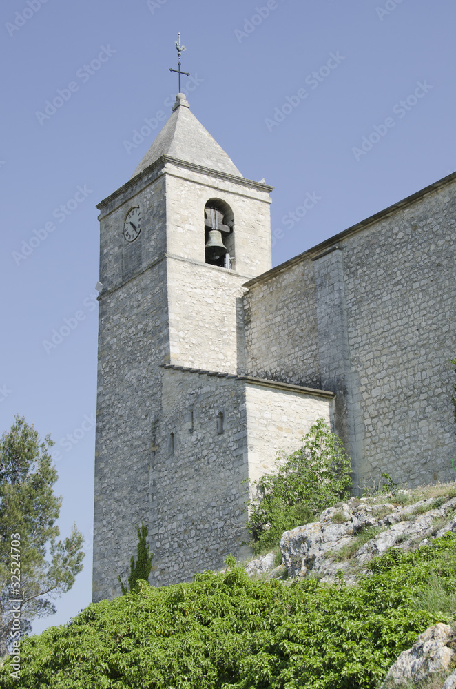 ancien clocher d'église dans le sud de la France