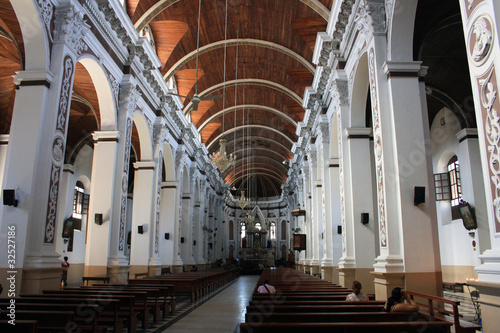 Interior de la catedral de Santa Cruz de la Sierra