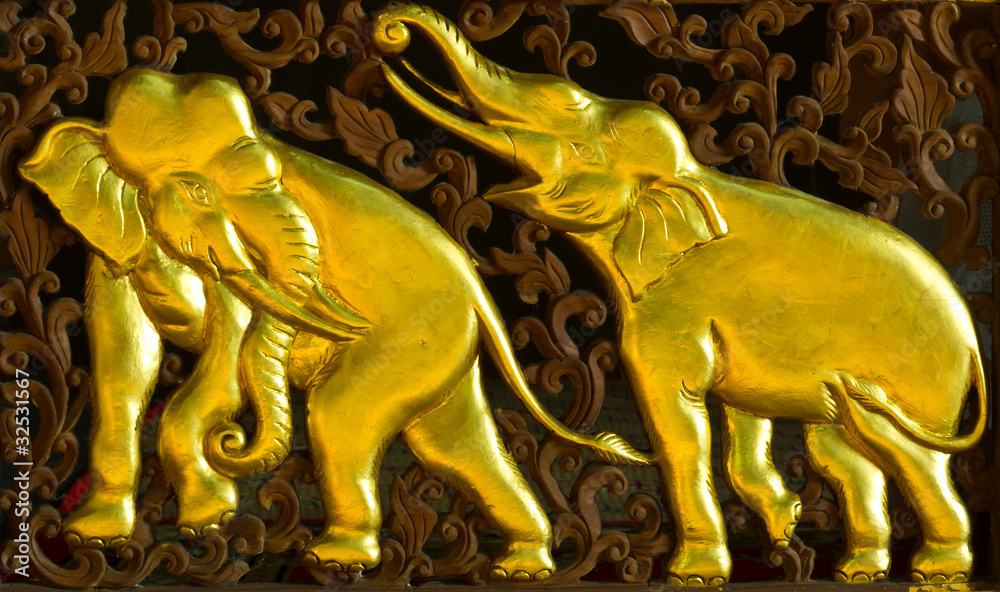 Fototapeta premium Wood carving in the temple