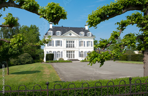 white villa photo