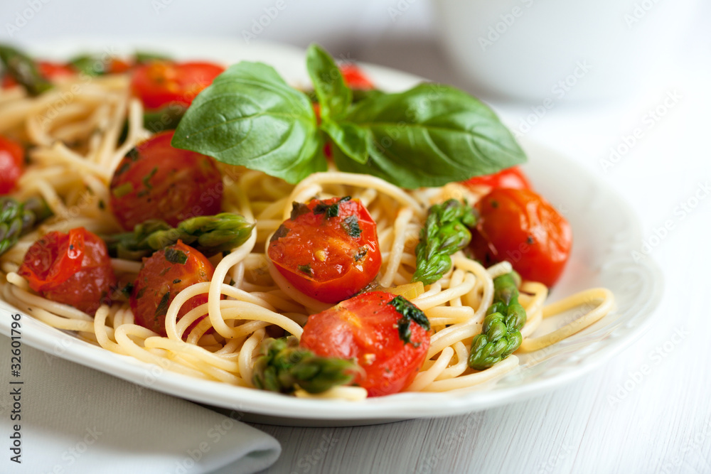 Spaghetti with green asparagus and cherry tomato Spaghetti with green asparagus and cherry tomato