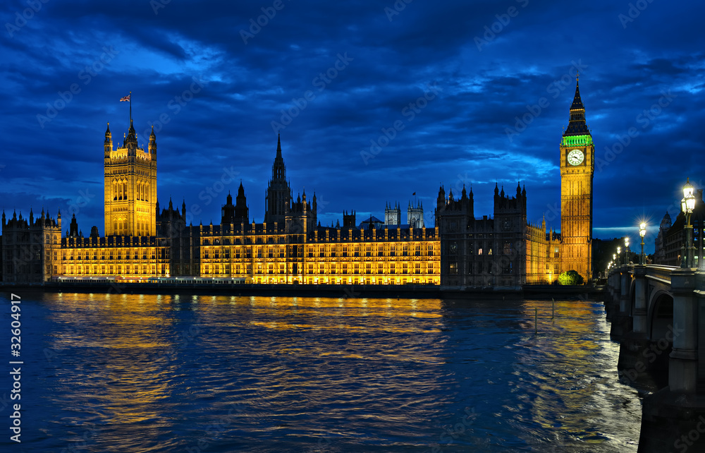 Palace of Westminster,Thames, London, England, UK,\at night