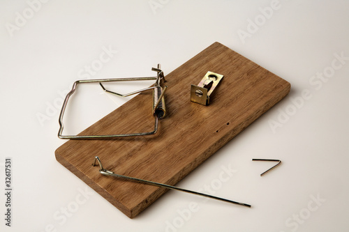 Obraz na płótnie broken mouse trap w salonie