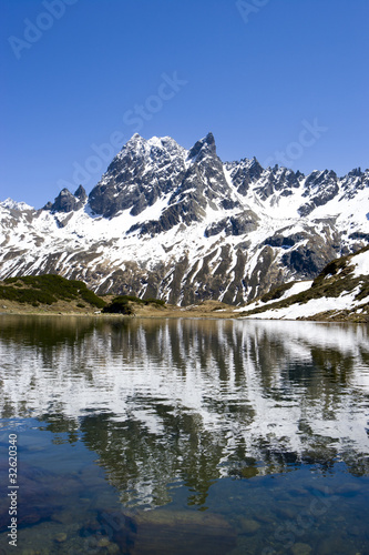 Spiegelung im Bergsee