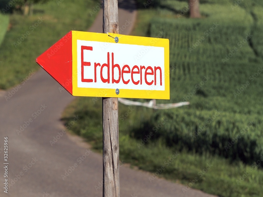 Hinweis zum Erdbeerfeld Hinweis zum Erdbeerfeld