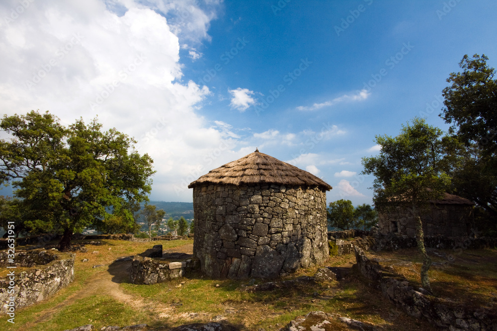 Archaeological ruins of Citânia de Briteiros in Guimaraes Portug Archaeological ruins of Citânia de Briteiros in Guimaraes Portug