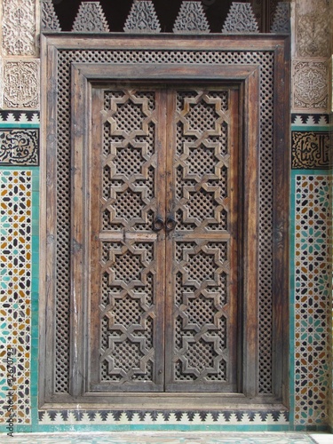 fenêtre et son moucharabieh (Maroc) photo
