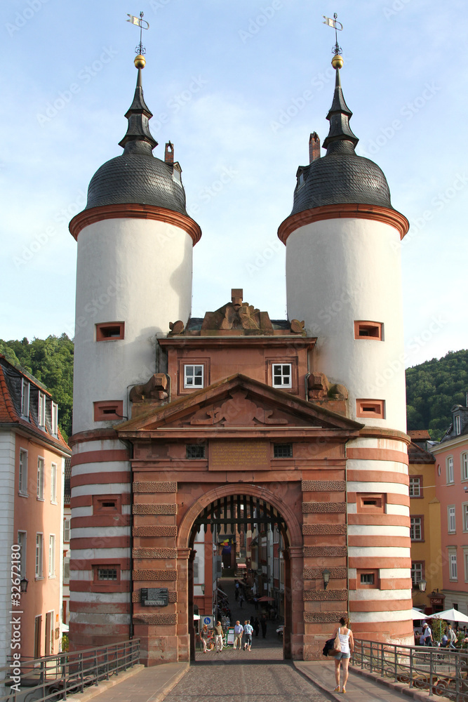Obraz premium Brückentor in Heidelberg, Deutschland