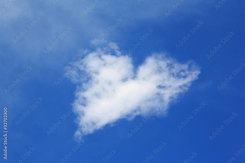 Cloud in the sky in the form of heart Cloud in the sky in the form of heart