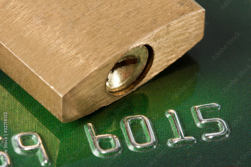 Fototapeta premium Credit card and padlock