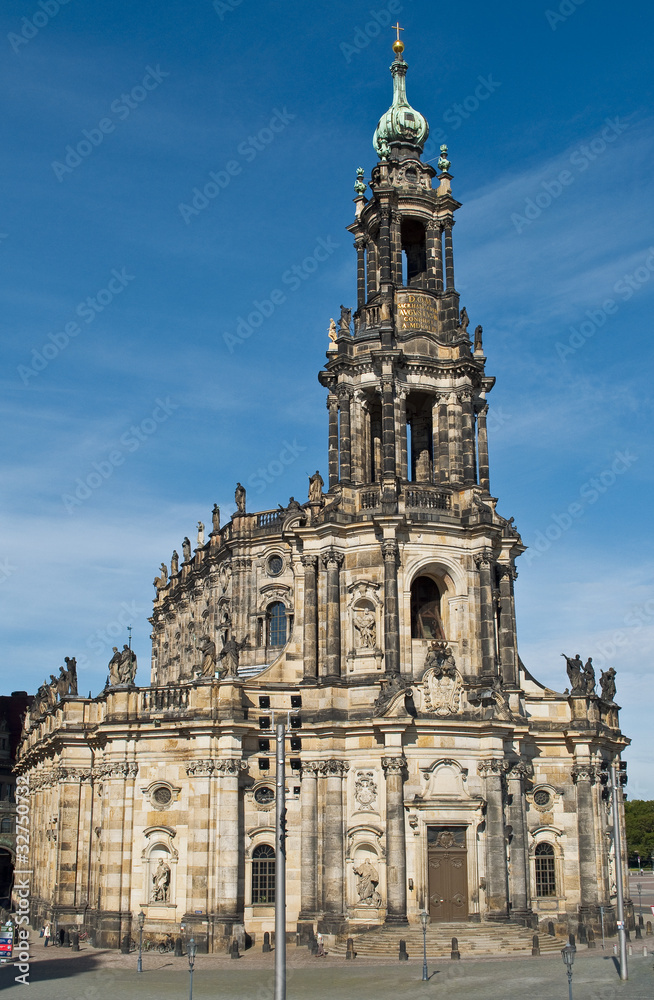 Hofkirche in Dresden bei Tag