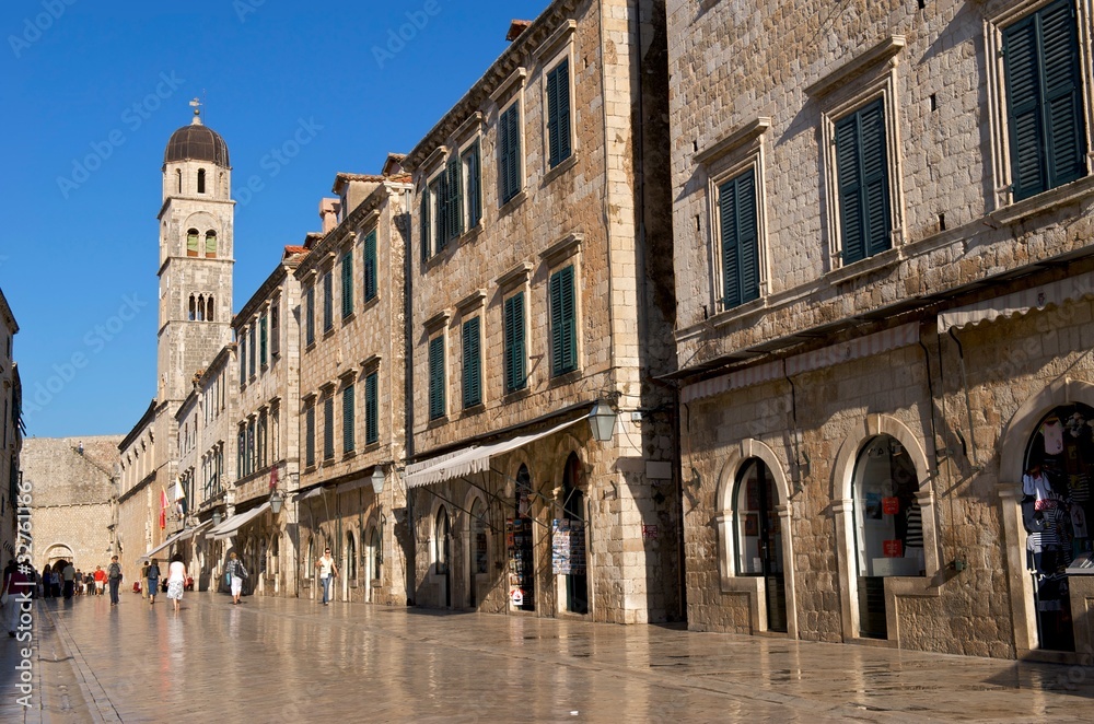 Obraz premium Stradun, Main Street Dubrovnik at Dawn
