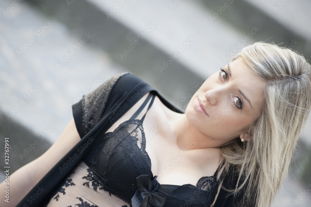 Obraz premium RAGAZZA BIONDA