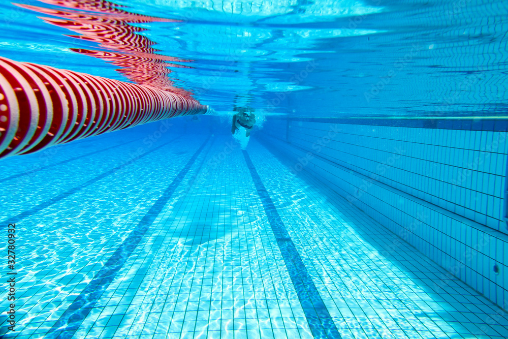 Obraz premium swimming lanes in under water pool