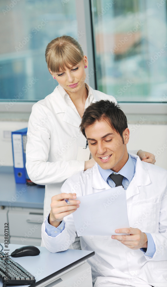 Obraz premium science people in bright lab