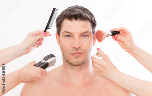 mann wird gestylt photo