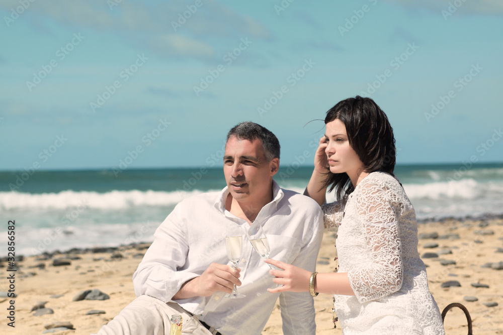 couple looking to the horizon with glasses couple looking to the horizon with glasses