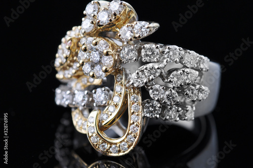 diamond ring with reflection