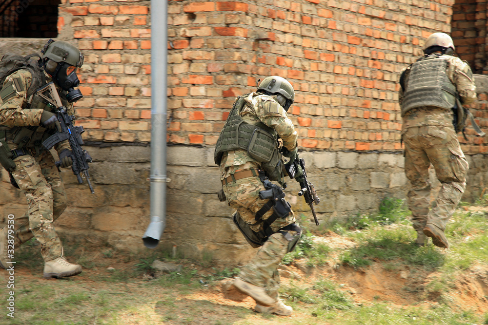 Fototapeta premium Special forces soldiers in action