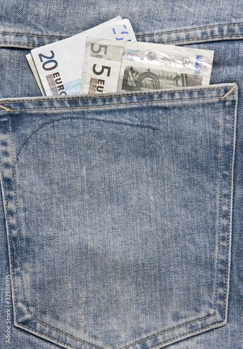 jeans pocket money