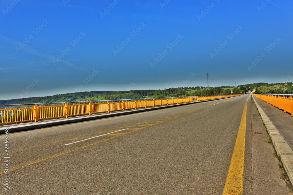 Fototapeta premium Zdakovkov bridge over the dam Orlik