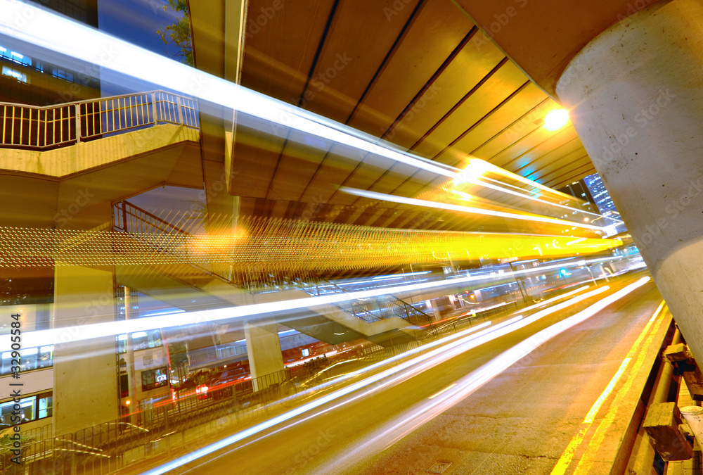 Fototapeta premium traffic in city at night