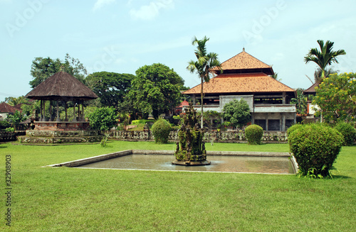 Asian house and garden(Bali,Indonesia) © Inna Felker