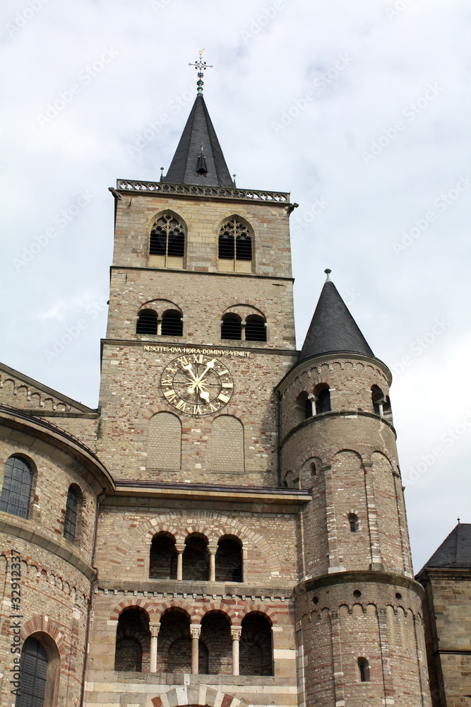 St.Petrus dom in Trier in Germany