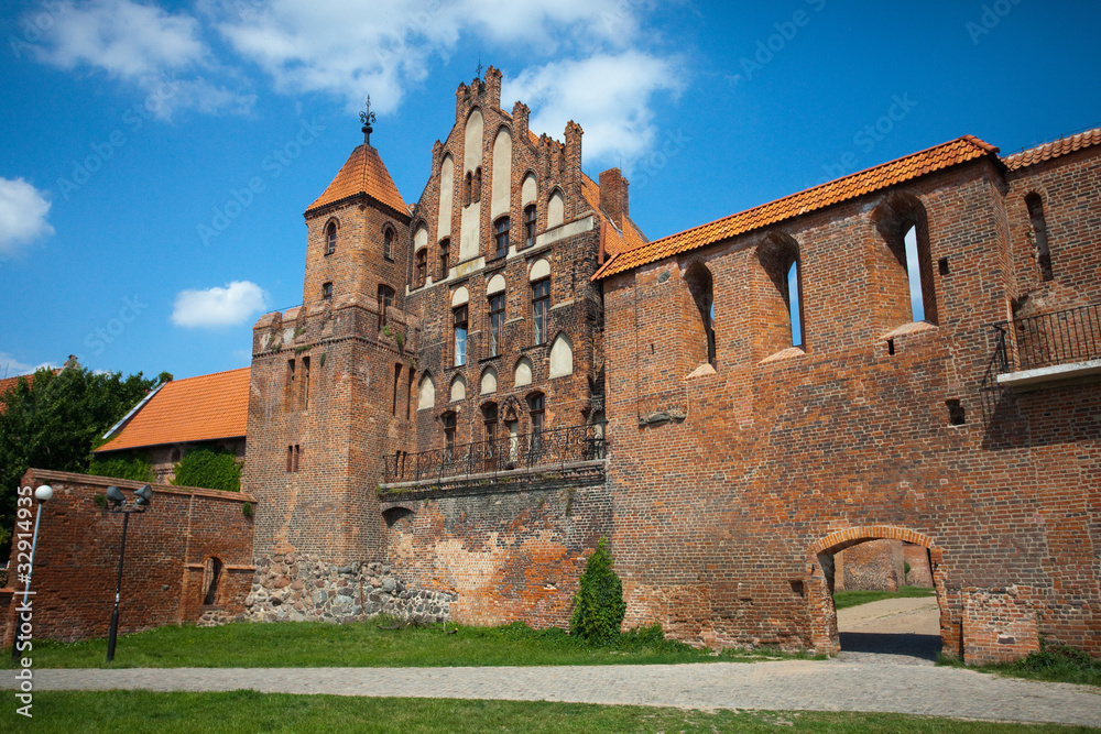 Fototapeta premium Dwór Mieszczański i Baszta Wartownia,Toruń,Poland