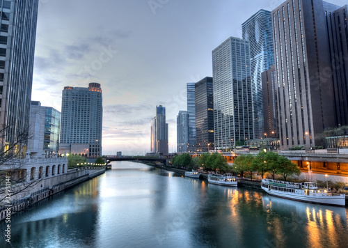 HDR of Chicago the Early Morning © Jesse Kunerth