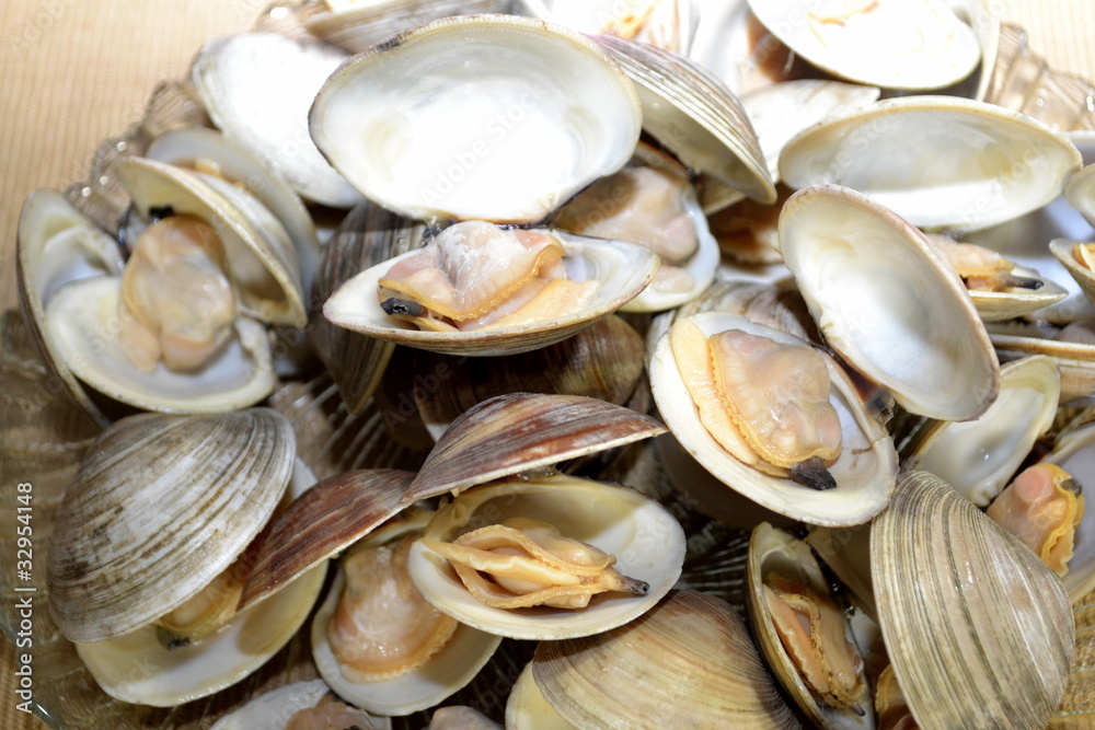 Yummy Whole Clams Yummy Whole Clams