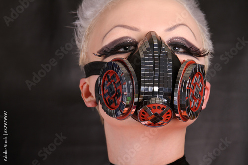 Glamour Respirator photo