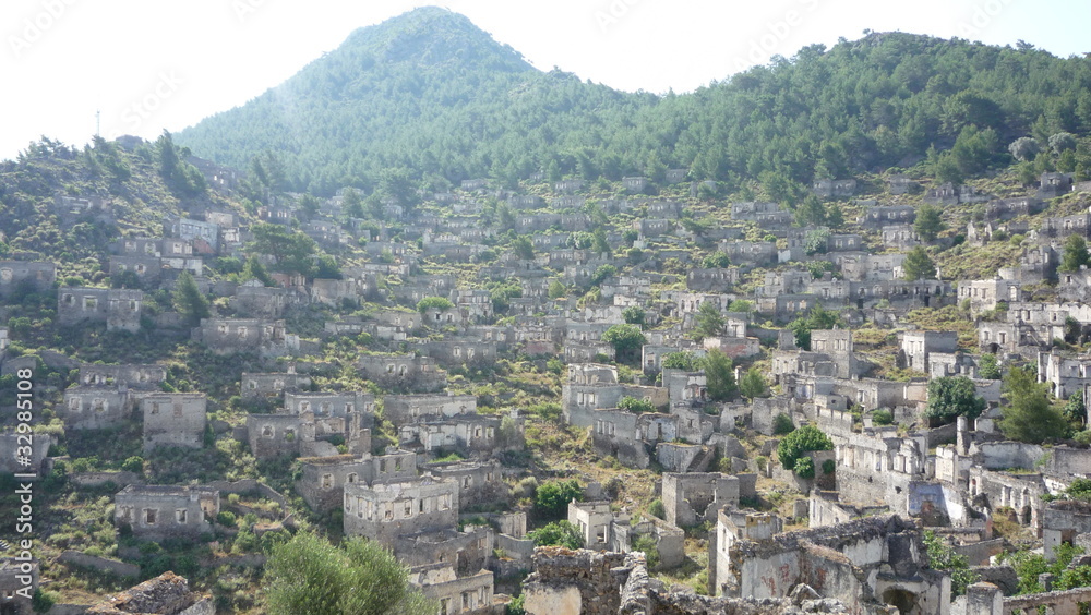 Obraz premium kayakoy a ghost village houses in turkey 