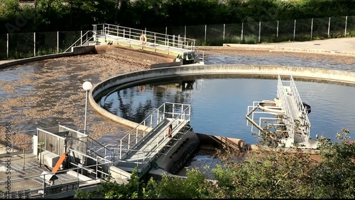 Пригородные очистные сооружения. Франция.