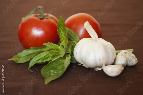 tomatoes, garlic and basil