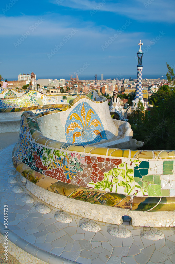 Fototapeta premium Famous mosaic bench in Guell park in Barcelona