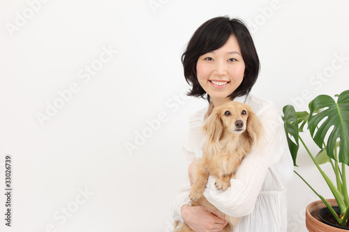 犬と女性