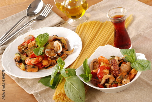 ZUPPA DI PESCE E PASTA photo